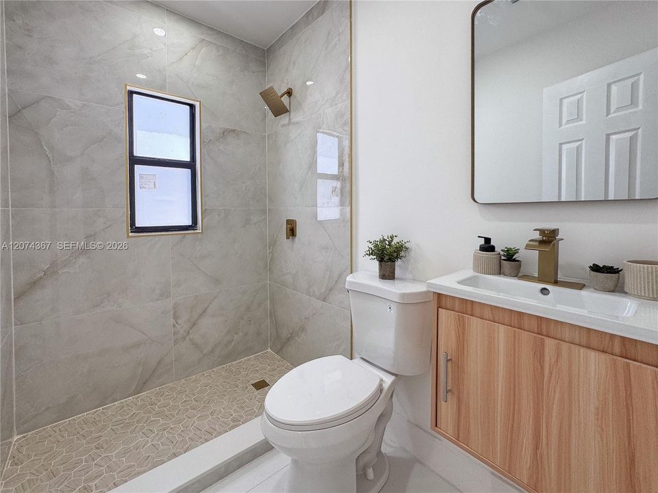 For Sale: $489,000 (3 beds, 2 baths, 989 Square Feet)