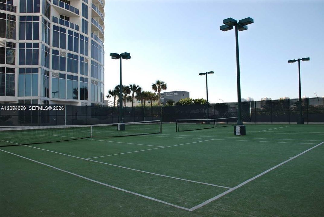 For Rent: $8,500 (2 beds, 2 baths, 1722 Square Feet)