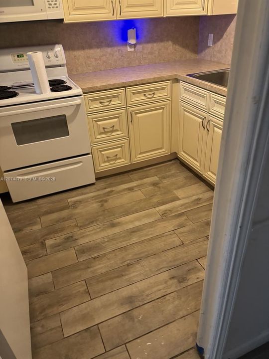 En Venta: $100,000 (1 camas, 1 baños, 645 Pies cuadrados)