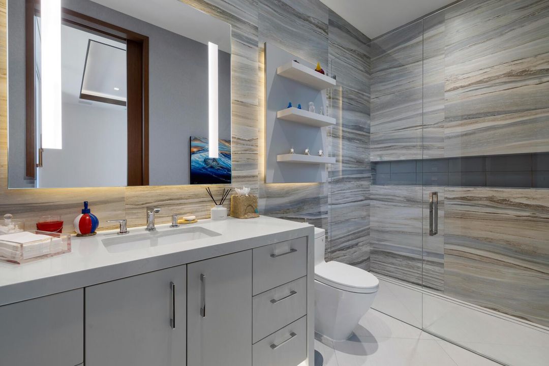 En-Suite Bath