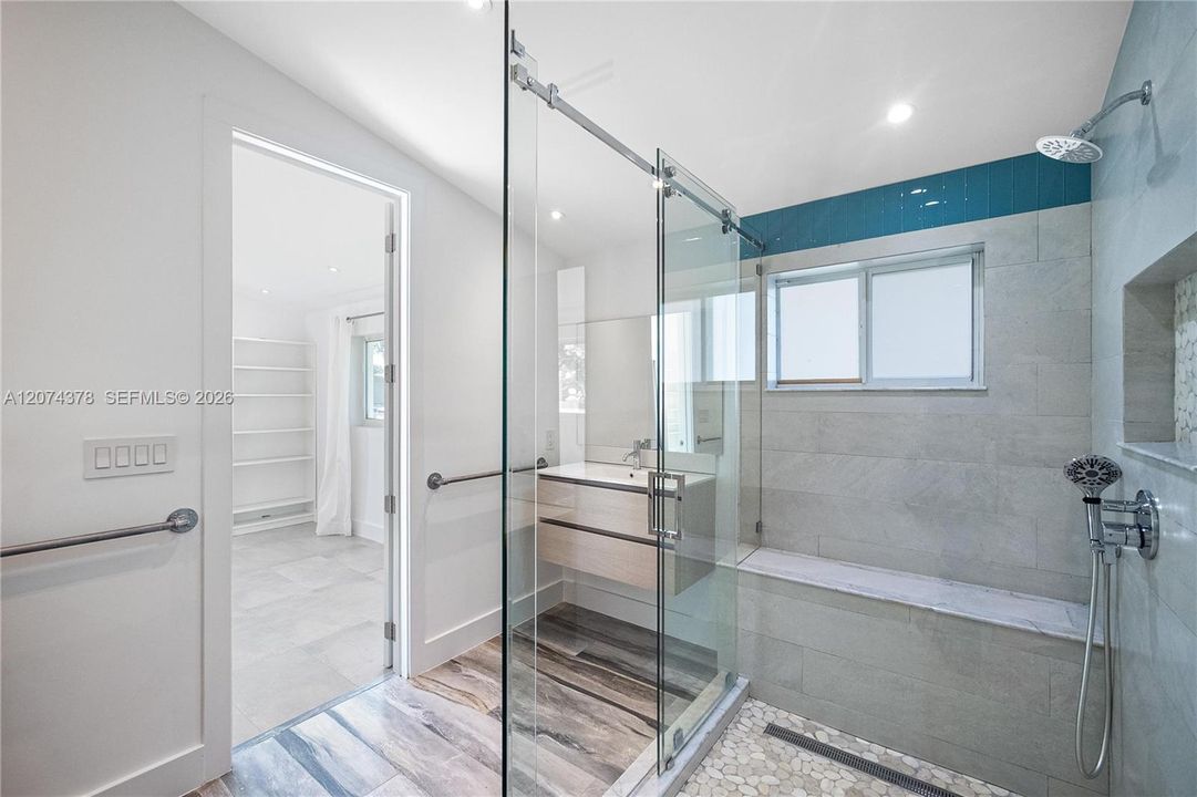 For Rent: $12,000 (5 beds, 3 baths, 3002 Square Feet)