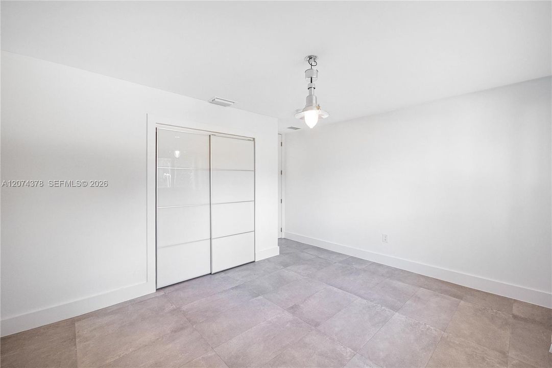 For Rent: $12,000 (5 beds, 3 baths, 3002 Square Feet)