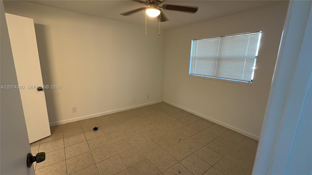 For Rent: $1,750 (1 beds, 1 baths, 595 Square Feet)