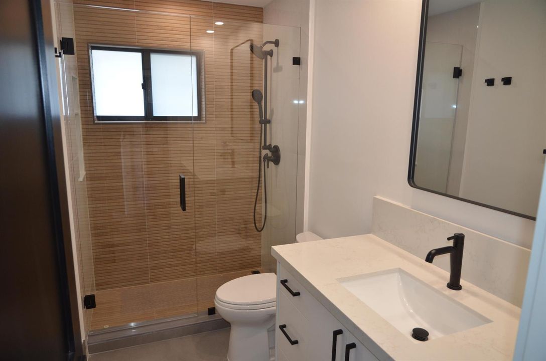 515Palmettobathroom