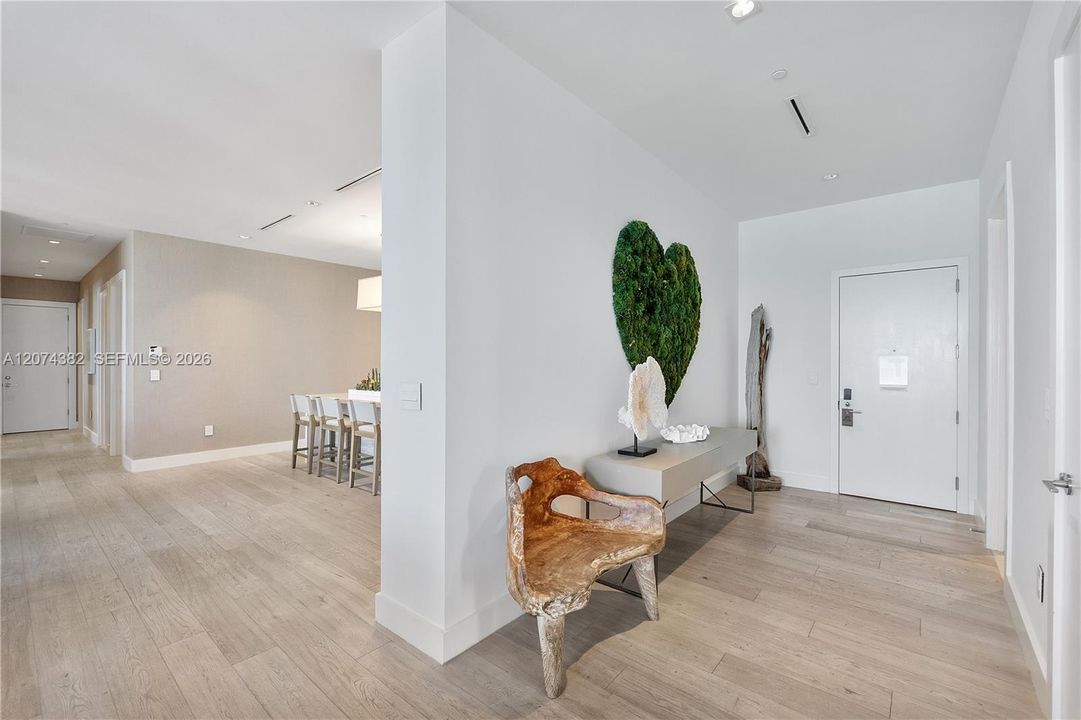 For Sale: $7,990,000 (3 beds, 3 baths, 2295 Square Feet)