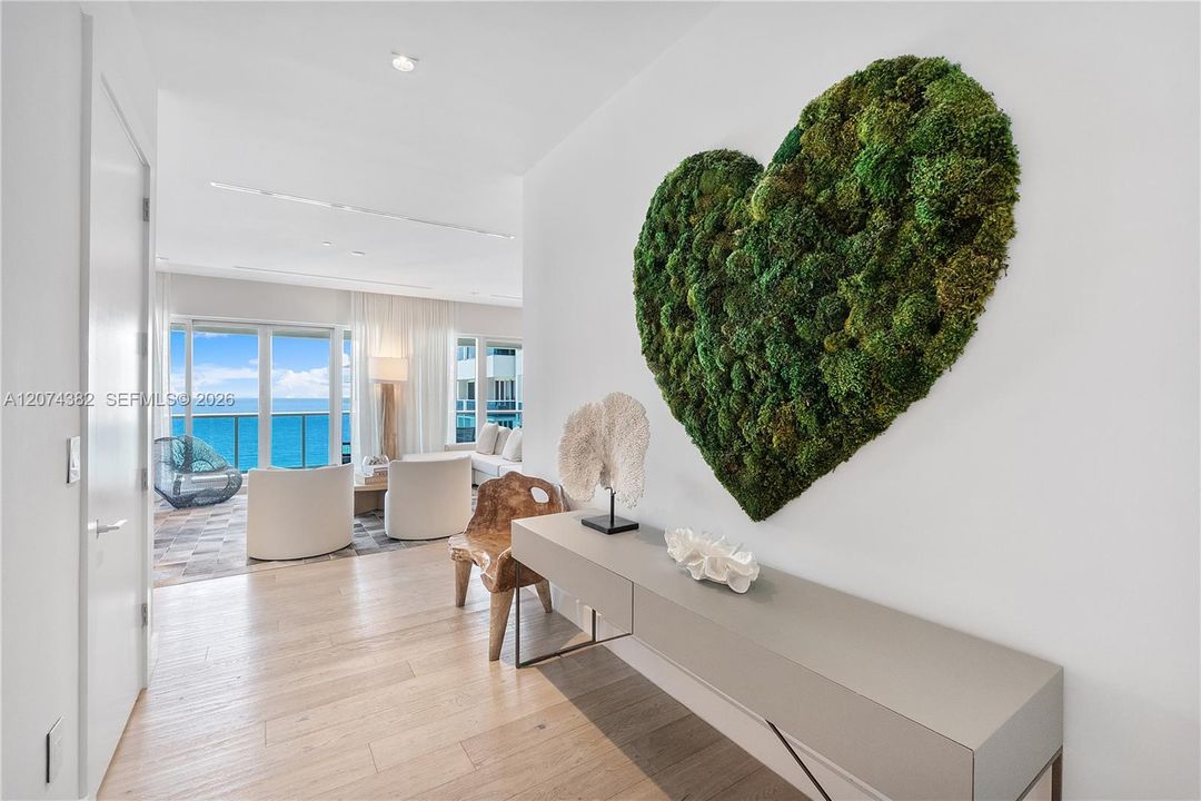 For Sale: $7,990,000 (3 beds, 3 baths, 2295 Square Feet)