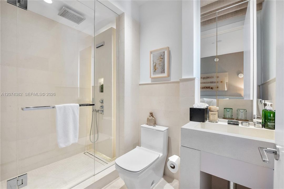 For Sale: $7,990,000 (3 beds, 3 baths, 2295 Square Feet)