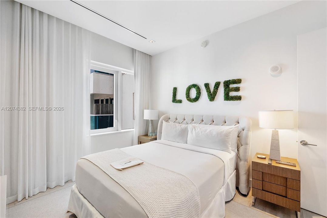 For Sale: $7,990,000 (3 beds, 3 baths, 2295 Square Feet)
