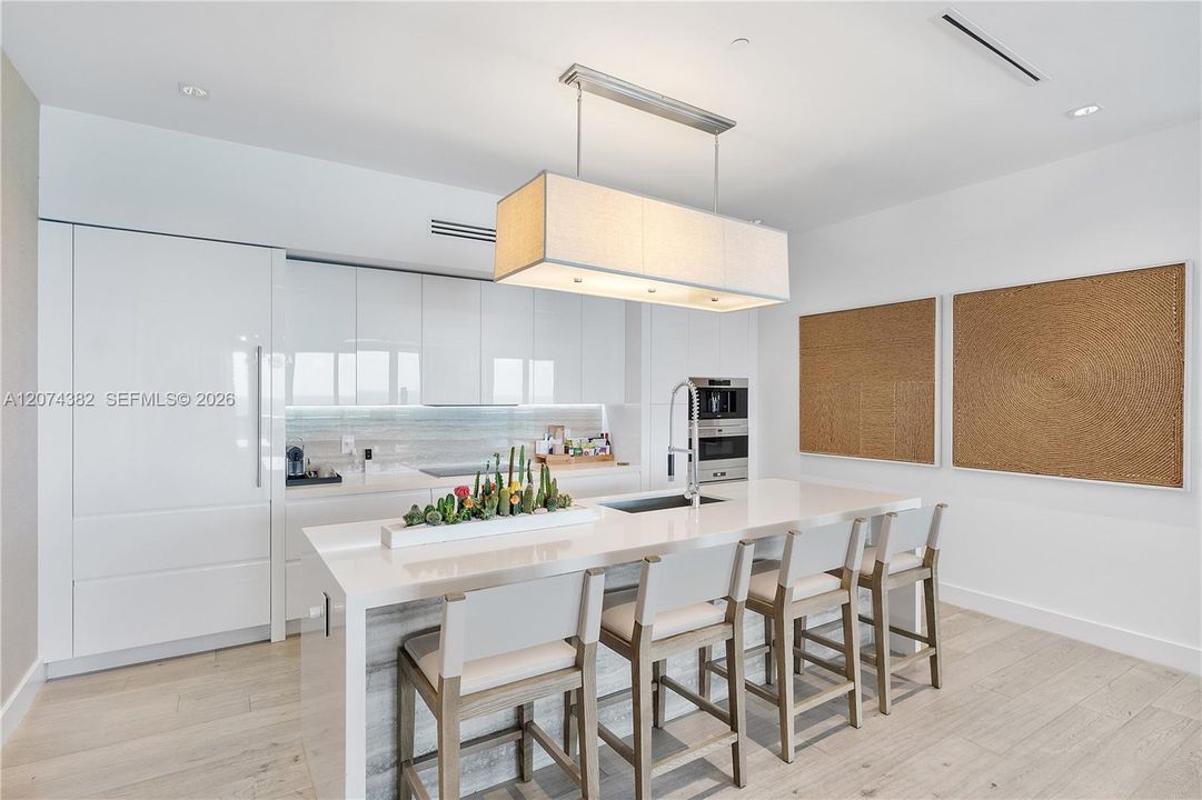 For Sale: $7,990,000 (3 beds, 3 baths, 2295 Square Feet)