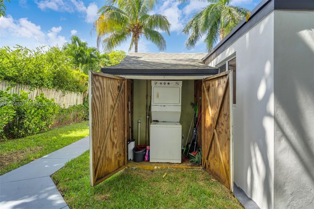 For Sale: $699,000 (0 beds, 0 baths, 1447 Square Feet)