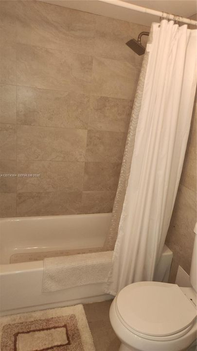 For Rent: $2,350 (1 beds, 1 baths, 762 Square Feet)