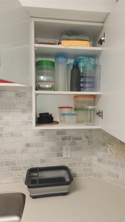 For Rent: $2,350 (1 beds, 1 baths, 762 Square Feet)
