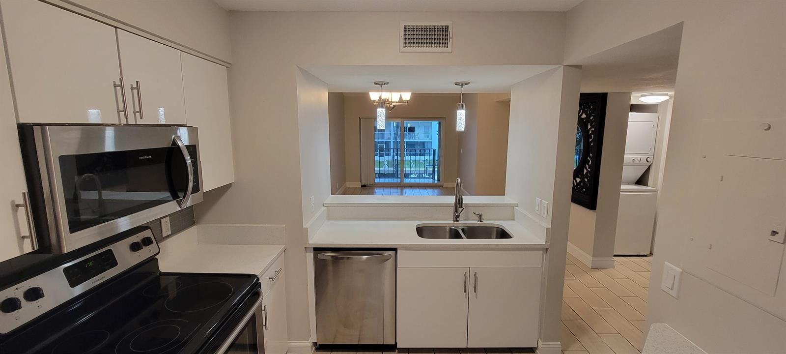 2 - Kitchen