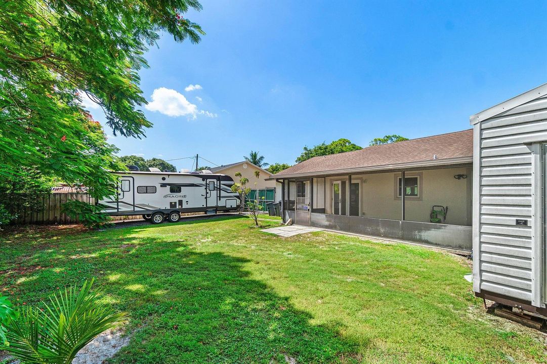032-7442CanalDrive-FL-33467-SMALL