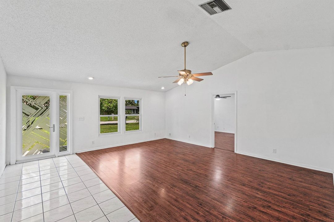 006-7442CanalDrive-FL-33467-SMALL