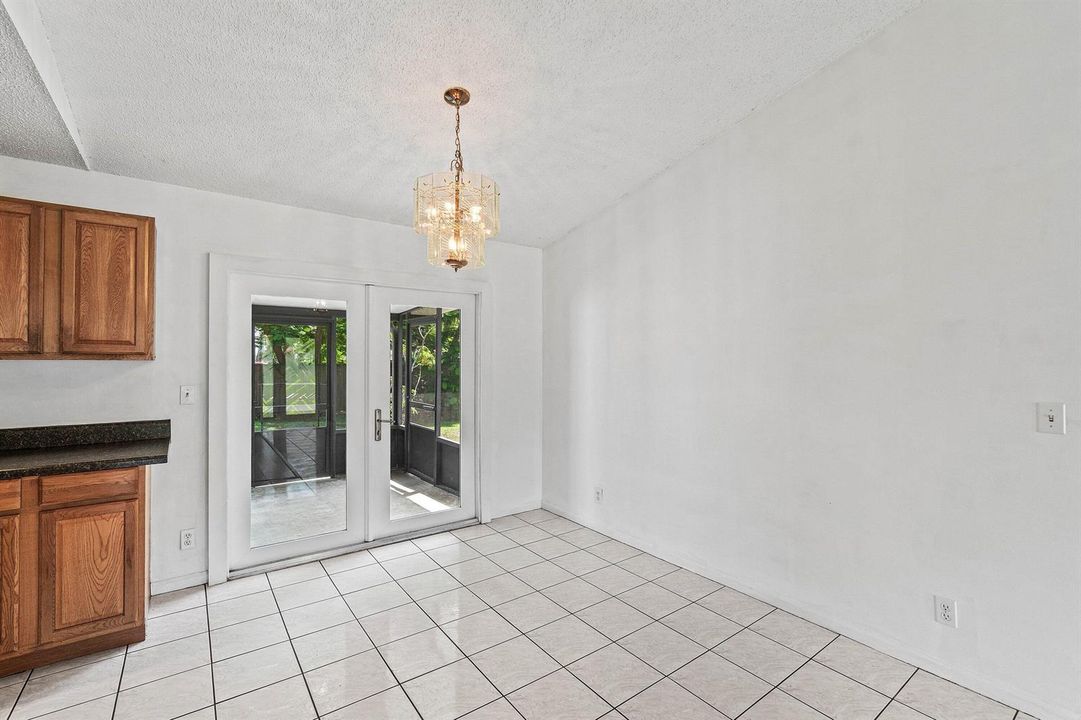 010-7442CanalDrive-FL-33467-SMALL
