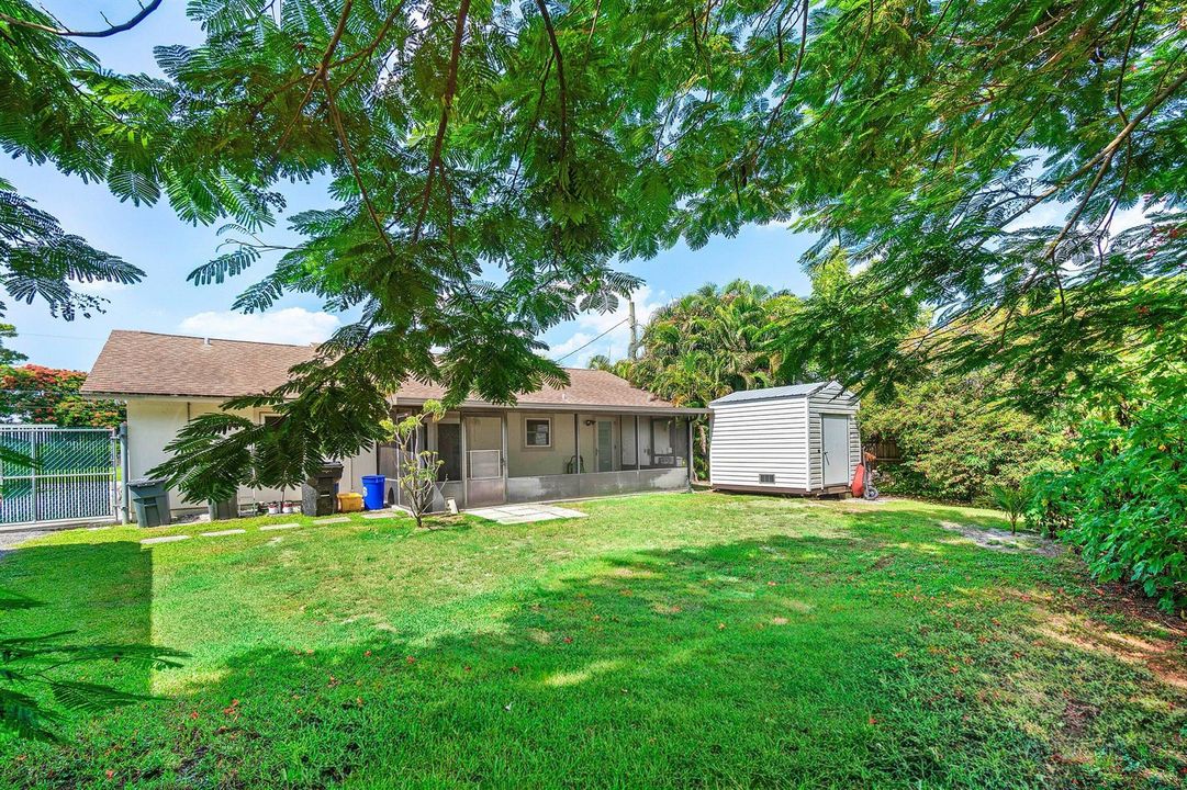 030-7442CanalDrive-FL-33467-SMALL