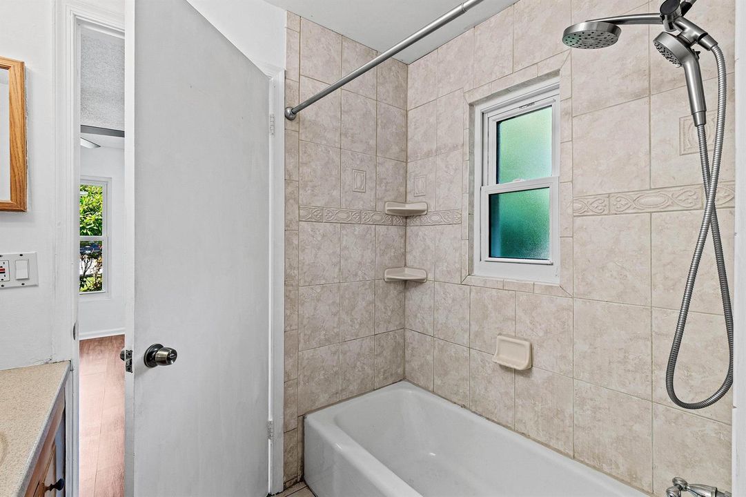020-7442CanalDrive-FL-33467-SMALL