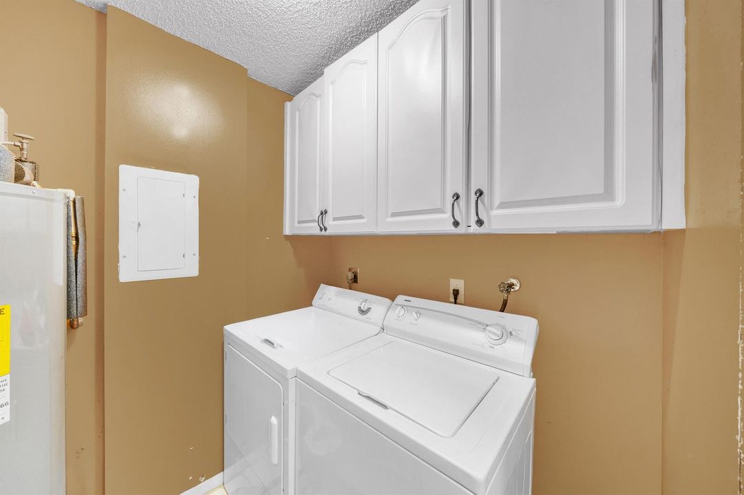 18 laundry Room