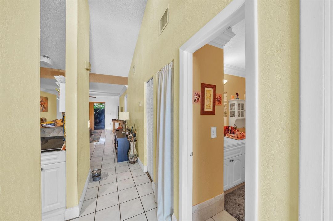 5 Guest Bathroom (1)