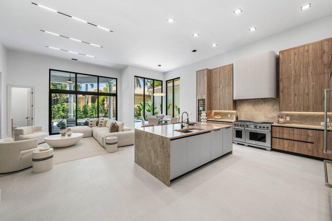 018-17931LakeAzureWay-BocaRaton-FL-33496