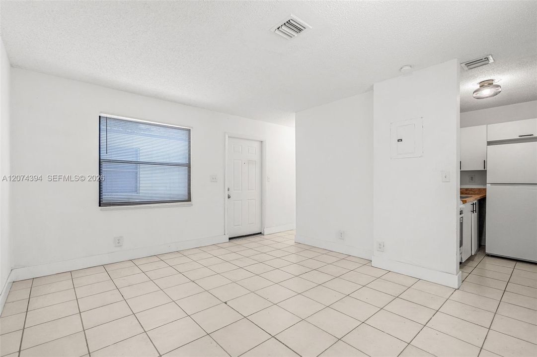 For Rent: $1,700 (2 beds, 1 baths, 0 Square Feet)