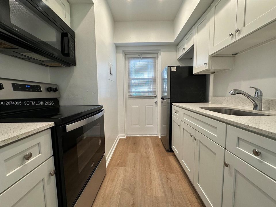 For Rent: $1,695 (1 beds, 1 baths, 0 Square Feet)