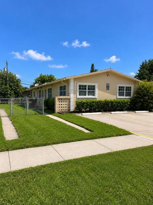En Venta: $589,900 (0 camas, 0 baños, 1627 Pies cuadrados)