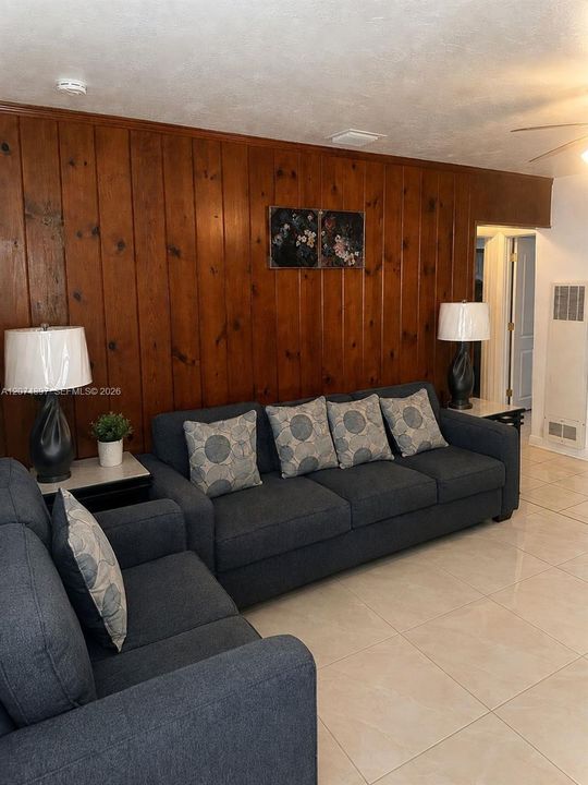 En Venta: $589,900 (0 camas, 0 baños, 1627 Pies cuadrados)