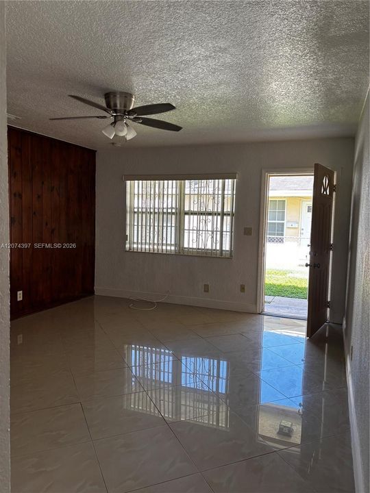 En Venta: $589,900 (0 camas, 0 baños, 1627 Pies cuadrados)