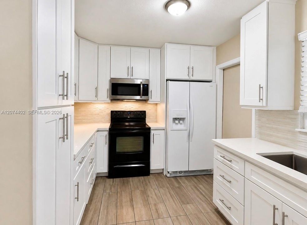 For Sale: $399,999 (3 beds, 2 baths, 1413 Square Feet)
