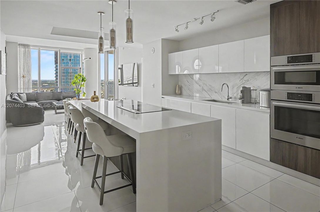 For Rent: $12,800 (3 beds, 4 baths, 2204 Square Feet)