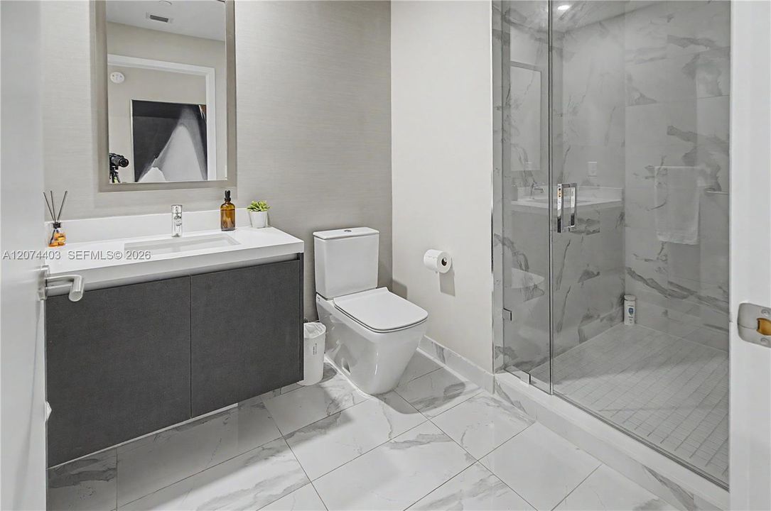 For Rent: $12,800 (3 beds, 4 baths, 2204 Square Feet)