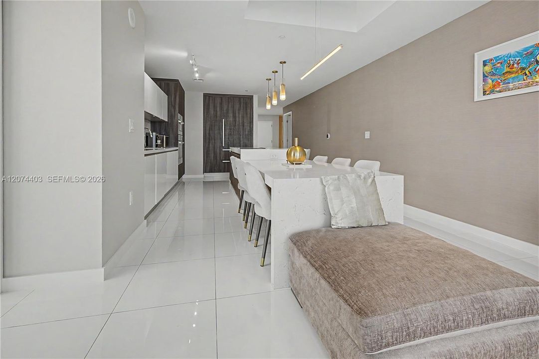 For Rent: $12,800 (3 beds, 4 baths, 2204 Square Feet)