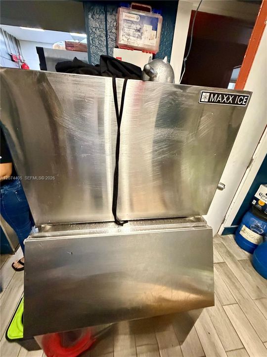 Ice Machine