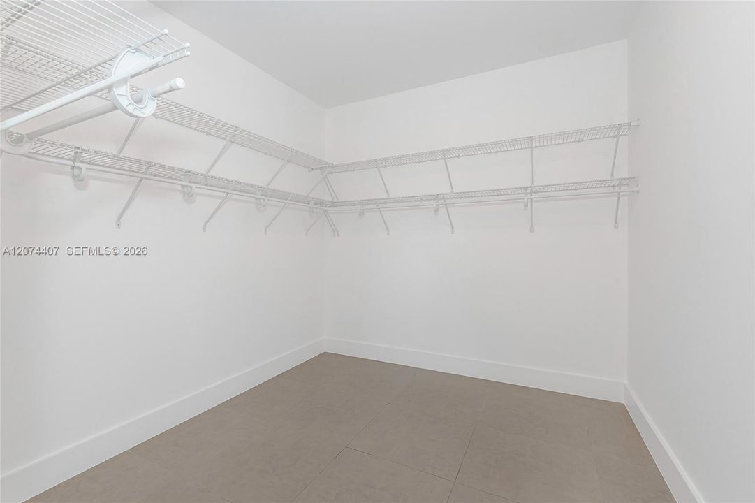 For Sale: $425,000 (3 beds, 2 baths, 1306 Square Feet)