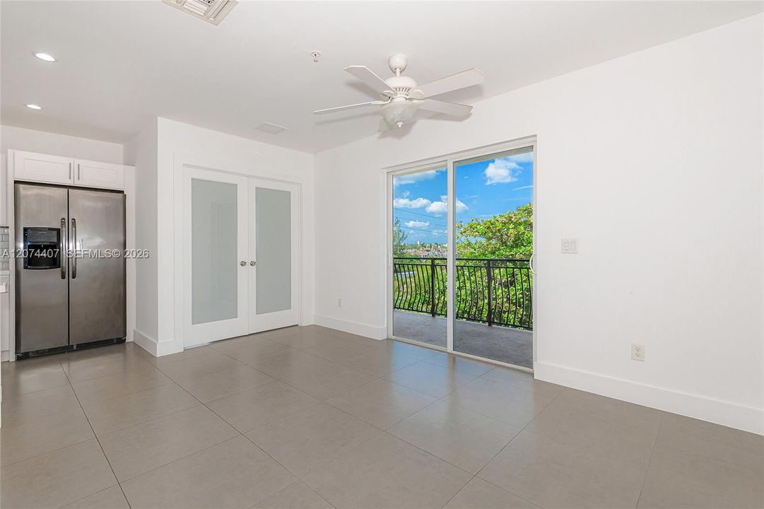 For Sale: $425,000 (3 beds, 2 baths, 1306 Square Feet)