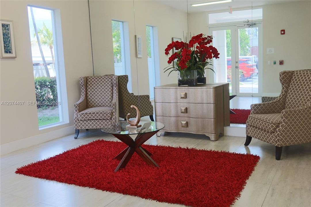 For Sale: $425,000 (3 beds, 2 baths, 1306 Square Feet)