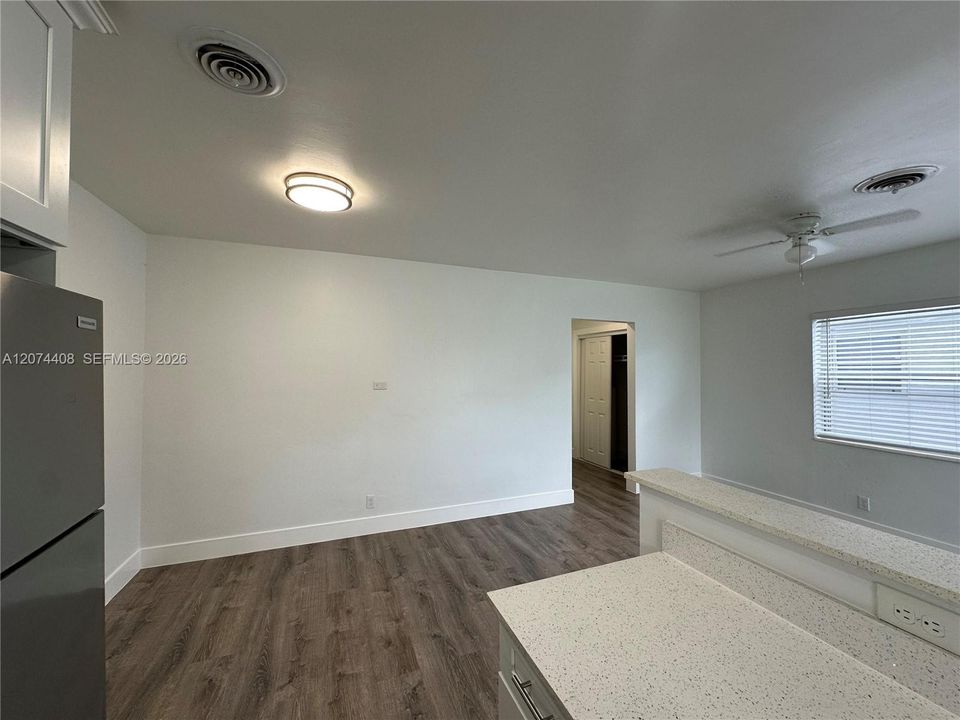 For Rent: $1,695 (1 beds, 1 baths, 0 Square Feet)
