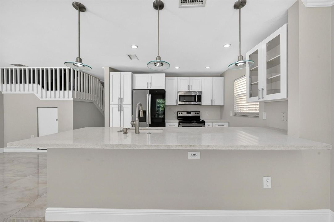 017-001-Kitchen-4000x2662