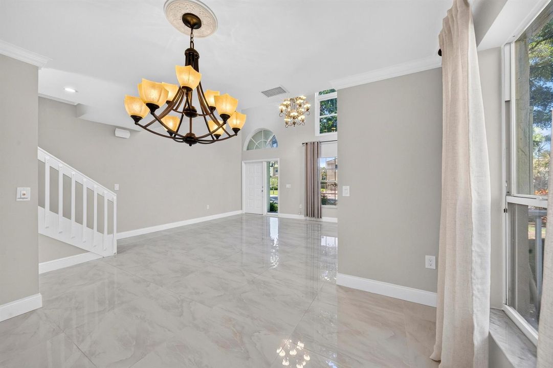 014-051-Dining Room-4000x2666