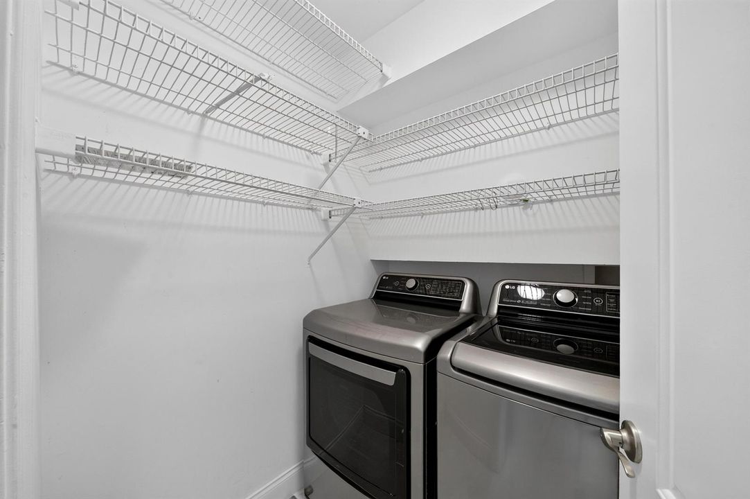 044-035-Laundry Room-4000x2662