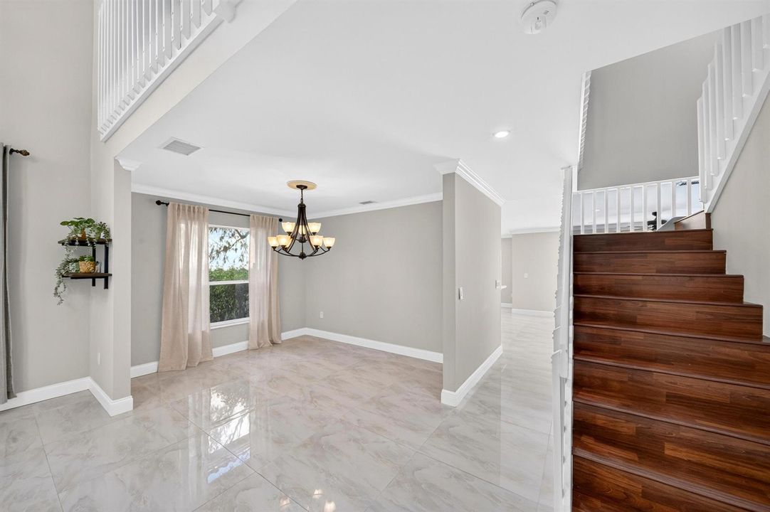 012-053-Dining Room-4000x2664