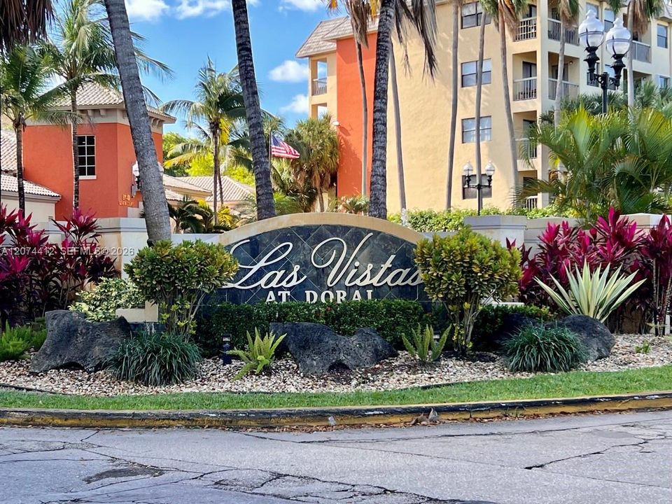 For Rent: $1,850 (1 beds, 1 baths, 710 Square Feet)