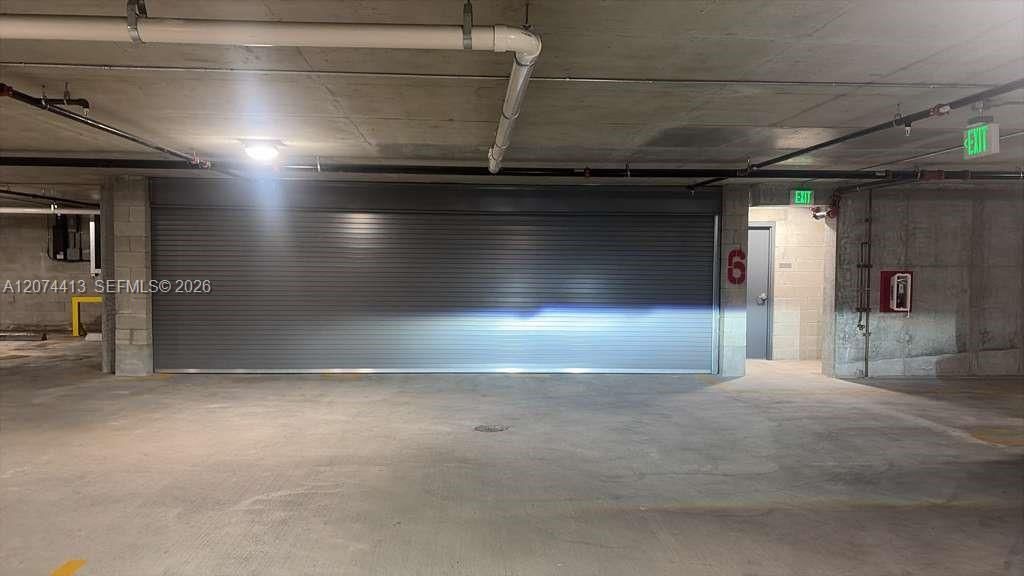 В аренду: $40,000 (4 спален, 5 ванн, 3812 Квадратных фут)