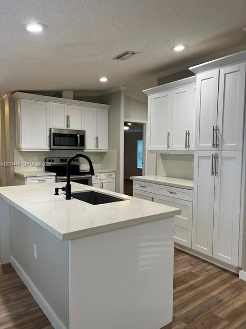 For Rent: $2,650 (3 beds, 2 baths, 1456 Square Feet)