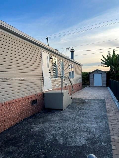 For Rent: $2,650 (3 beds, 2 baths, 1456 Square Feet)