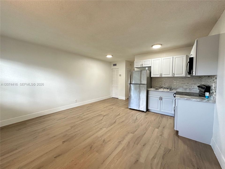 For Rent: $1,695 (1 beds, 1 baths, 0 Square Feet)