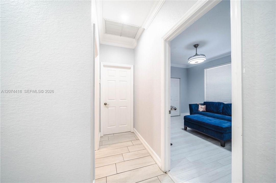 For Sale: $999,999 (6 beds, 4 baths, 3446 Square Feet)