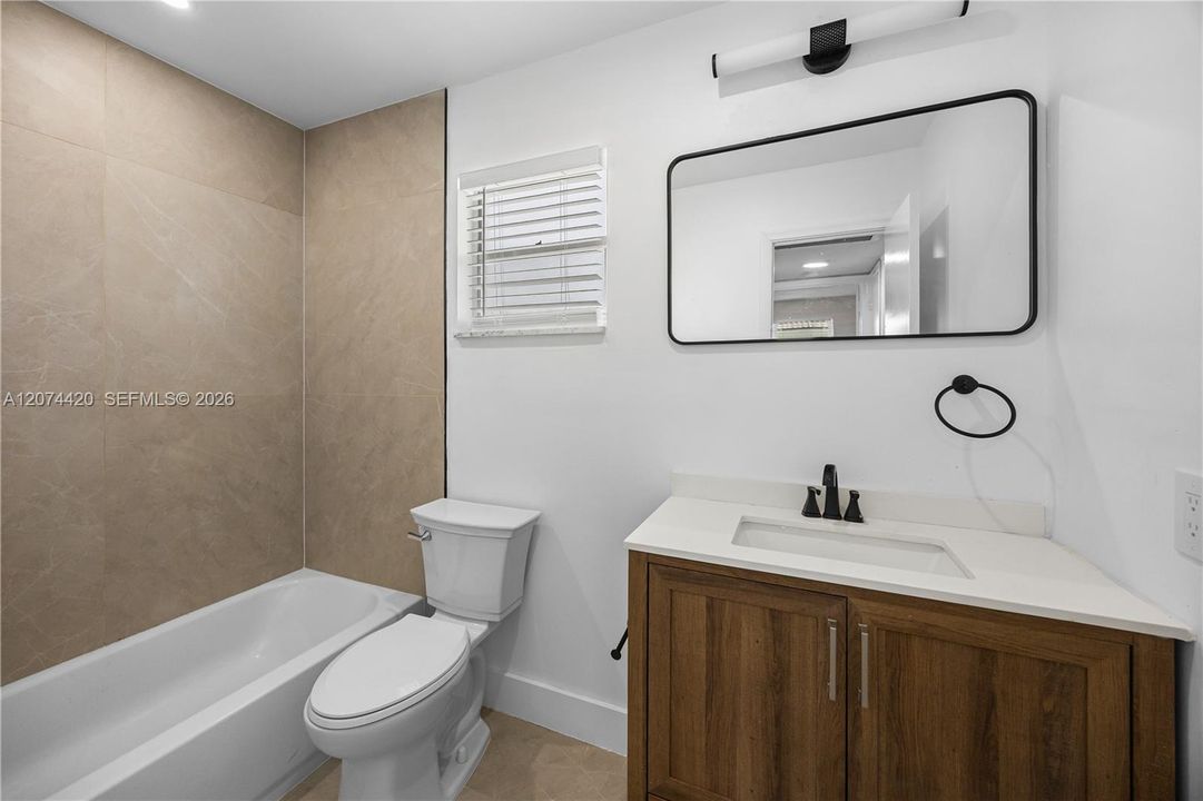 For Rent: $1,825 (1 beds, 1 baths, 650 Square Feet)